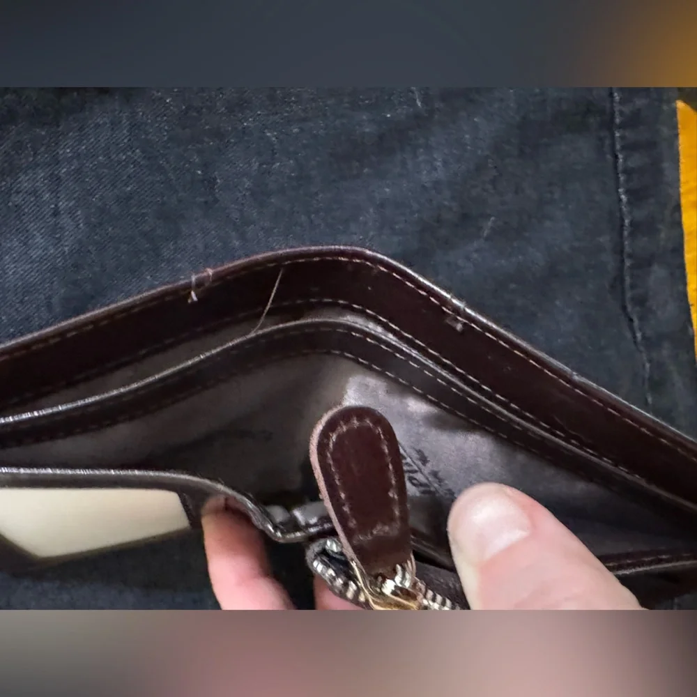 Brown Leather Men’s Wallet